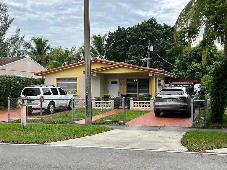 631 Tamiami Canal Rd — Photo 1