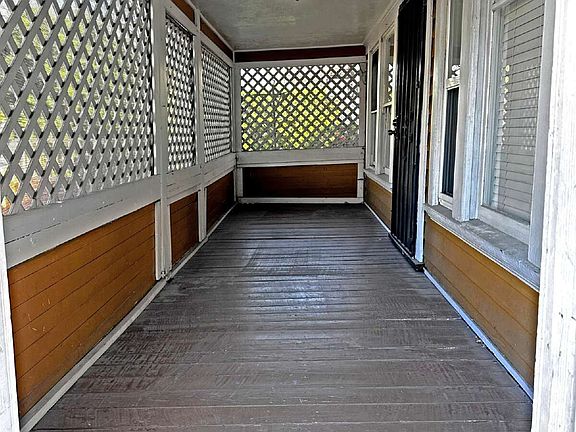 2nd image of 3781 32nd St