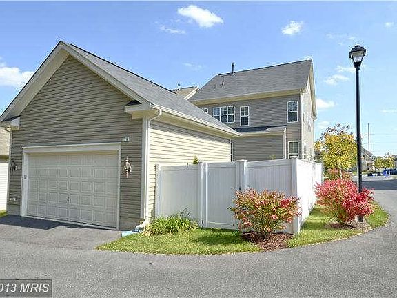 3rd image of 23814 Bennett Chase Dr