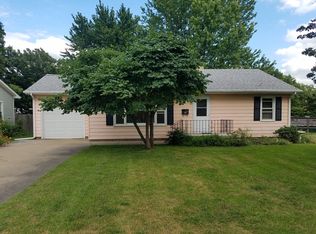 1025 Maple Ave, Minonk, IL 61760