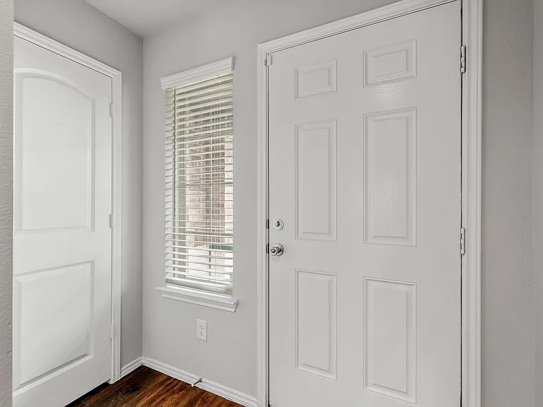 2354 Otter Falls Dr — Photo 4