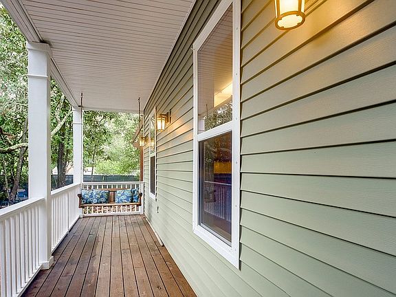 3rd image of 1537 Oak Shore Dr