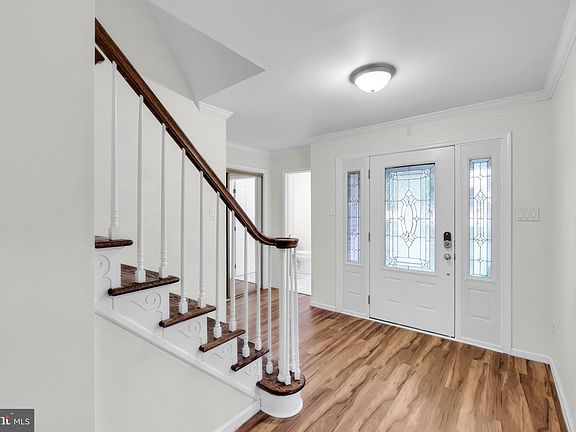 5th image of 1838 Garden Ct
