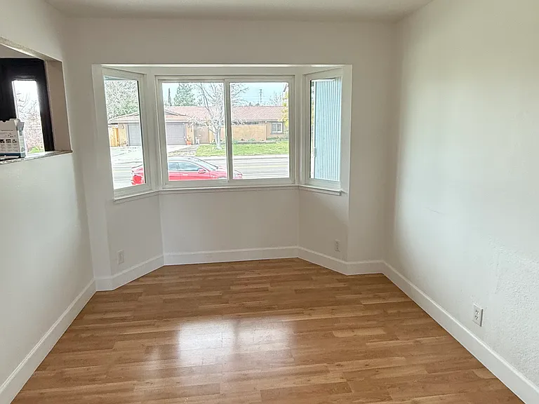 5243 Wisteria Way — Photo 5