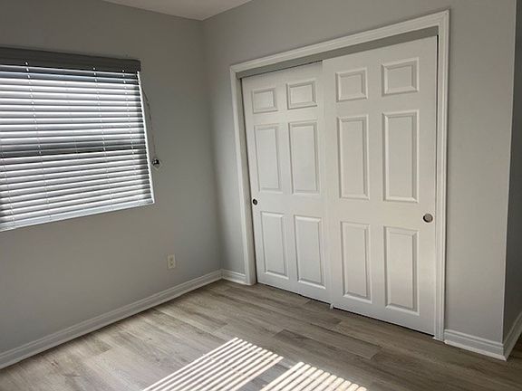 5th image of 2950 40th St