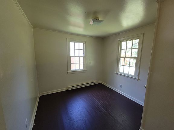 2nd image of 1321 Mayfair Ave