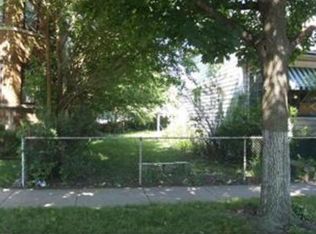 7812 S Champlain Ave, Chicago, IL 60619