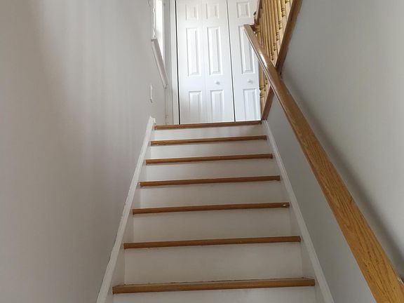 4th image of 732 Wilcox Ave Fl 2nd