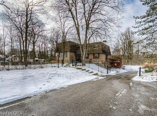 7 Squire Ct, Waterloo, ON N2J 4G8