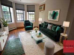 25-22 38th St #3F, Astoria, NY 11103