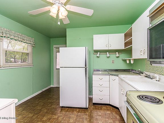 4th image of 10017 Donau Ln