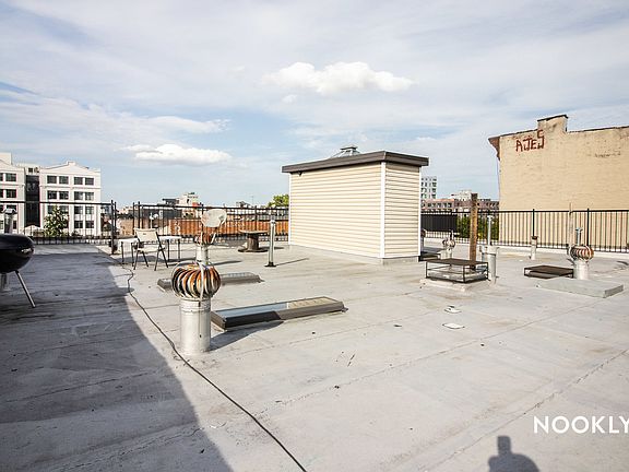 3rd image of 346 Grand St #3Q