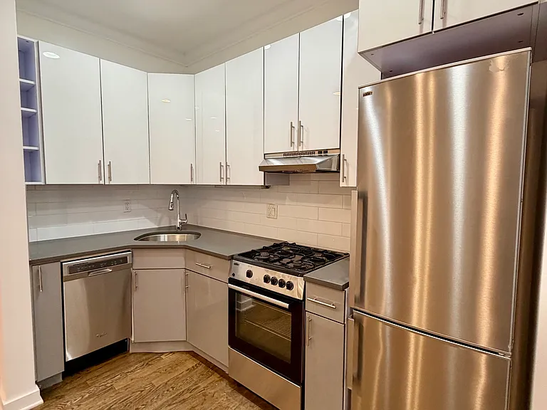 410 Eastern Pkwy #1C — Photo 8