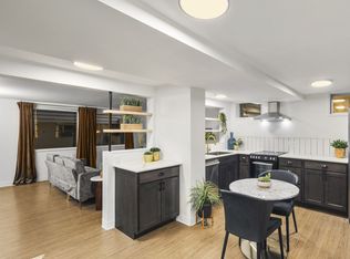 9301 Linden Ave N APT B, Seattle, WA 98103