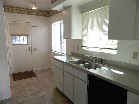 5th image of 373 N Calle De Las Profetas