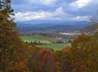 139 Parkway View Ln, Penrose, NC 28766
