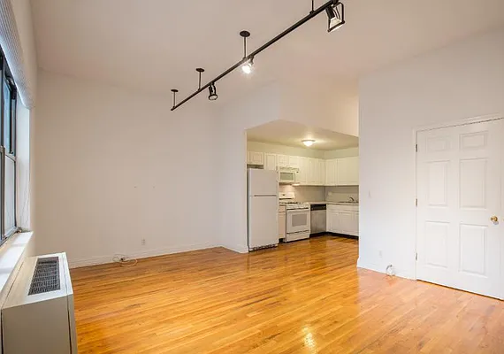 Rented by Keller Williams NYC | media 26