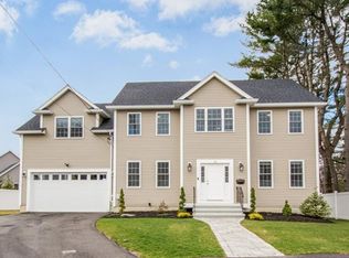 38 Hoover Ave, Quincy, MA 02169