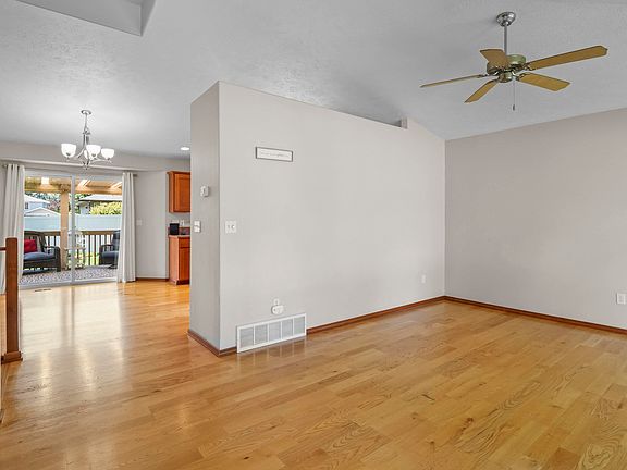 5th image of 6304 S Brook Haven St