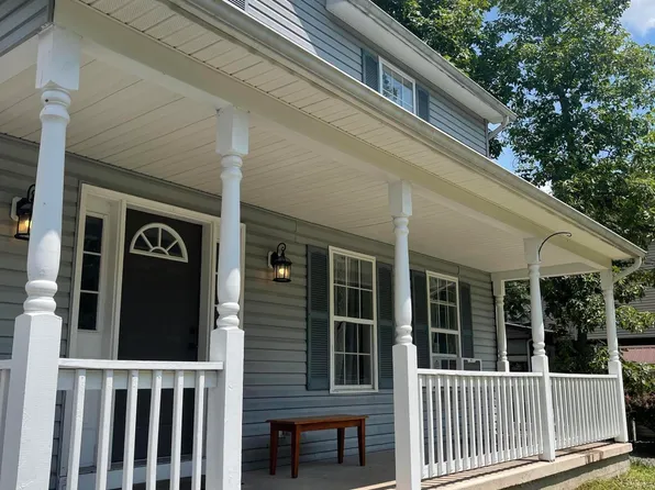 1320 Sterling Dr, East Stroudsburg, PA 18301