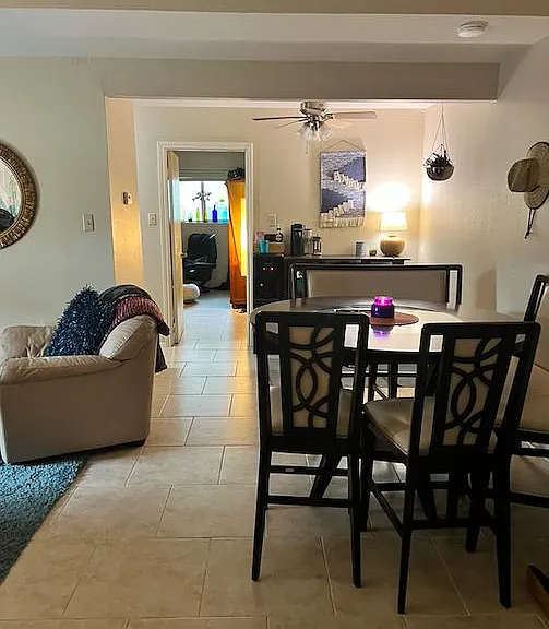 2100 Windsor Dr #22 — Photo 8