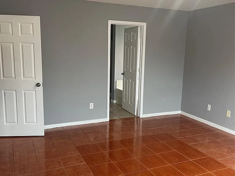 16939 Watering Oaks Ln — Photo 11