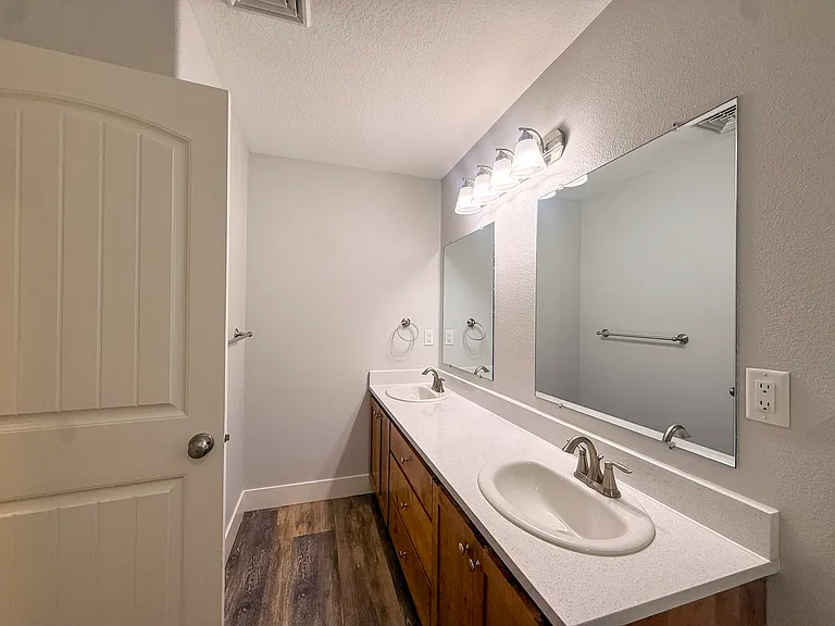 1069 Big Fir Pl S — Photo 17