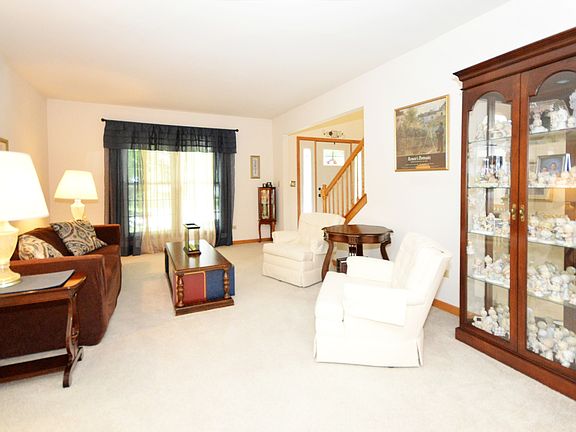 5th image of 2020 Pebble Beach Dr