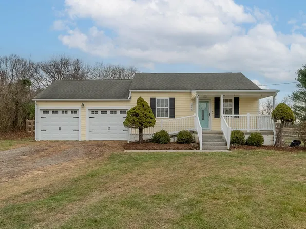1824 Brooksfield Rd, Blacksburg, VA 24060