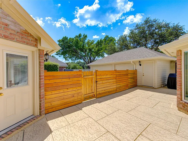 14323 Rosehill Estates Ln — Photo 6
