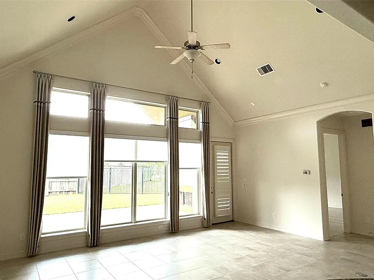 4802 Fairford — Photo 26