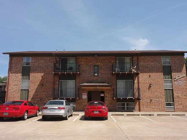 1860 College Heights Rd — Photo 10