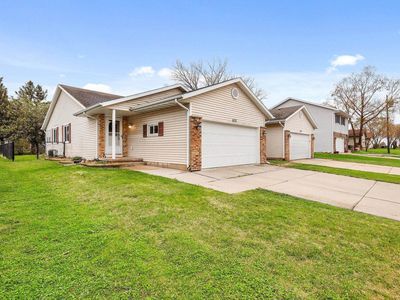 621 Granite Way, Sun Prairie, WI, 53590