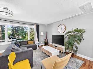 10139 74th St NW, Edmonton, AB T6A2X8