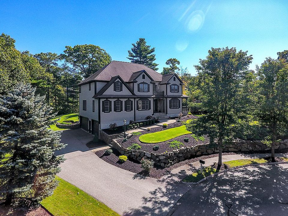 1st image of 11 Birch Woods Dr