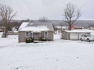 113 E End Mountain Rd, Mill Hall, PA 17751