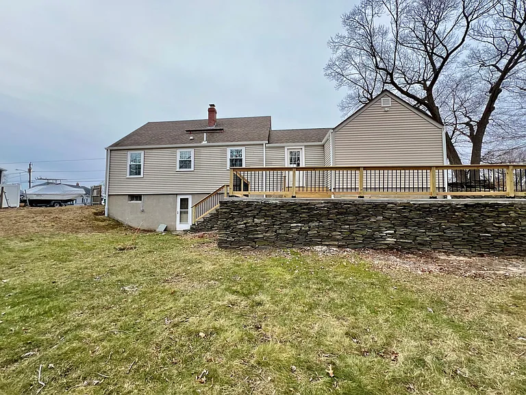 188 Sumner Ave — Photo 23