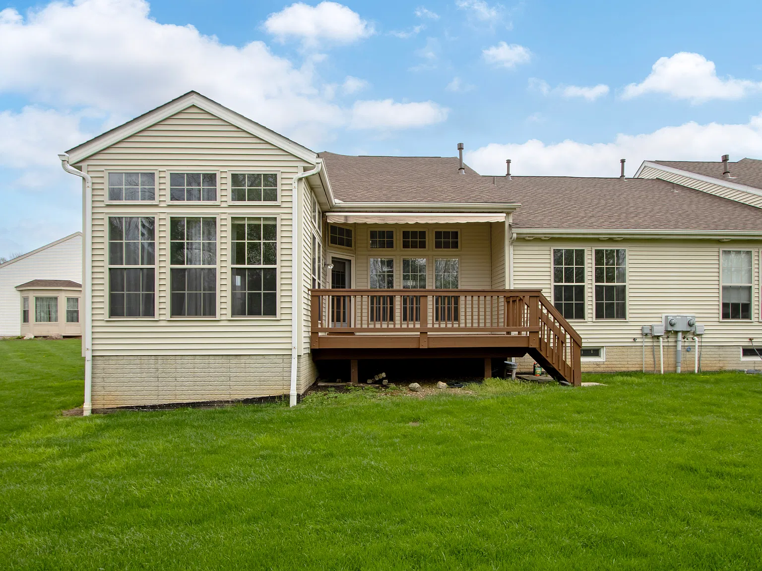 3 bed, 2083 sqft, $2,600 — Photo 1