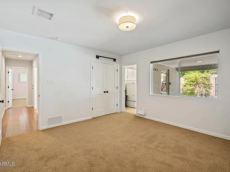 2054 E Rancho Dr — Photo 26
