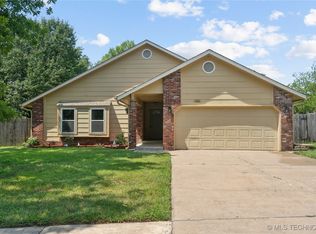 4104 S Poplar Ave, Broken Arrow, OK 74011