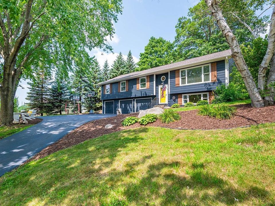 1st image of 1036 Sunny Ridge Dr
