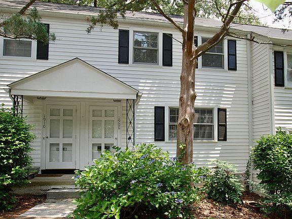 2nd image of 1908 Smallwood Dr
