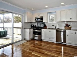 3 Wellfleet Rd, East Rockaway, NY 11518