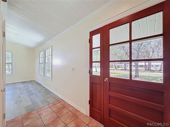 5th image of 11 Patricia Rd