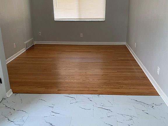 3rd image of 218 Bellerive Blvd Floor 2