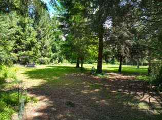 285 Peckerwood Ln, Grants Pass, OR