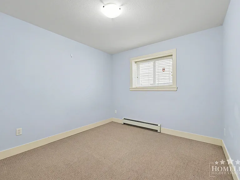 6125 148th St #BASEMENT — Photo 7