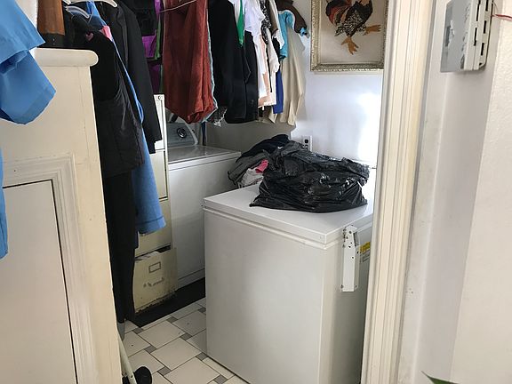 4th image of 21 Tilden St