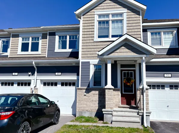 49 Bermondsey Way, Ottawa, ON K2S 2Y7