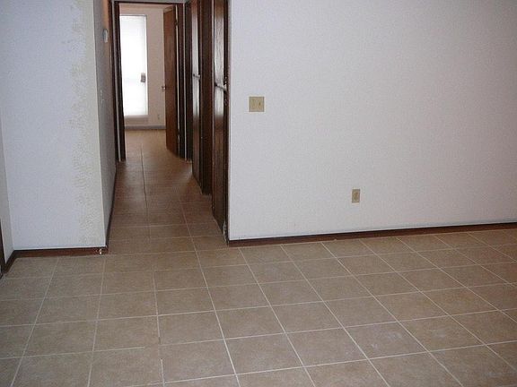 Hallway, Linen closets